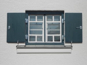 Endter Architektur nach Denkmalschutzsanierung: Ruckteschell-Künstlervilla in Dachau bei München, Fensterdetail