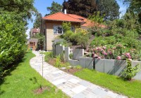 Endter Architektur nach energetischer Sanierung: alte Villa, Hangseite