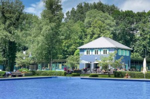 Endter Architektur im öffentlichen Bau: Freibad, historischer Pavillion