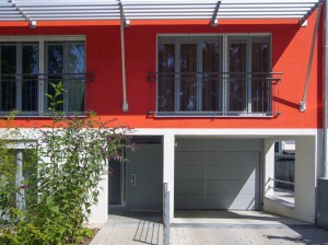 Endter Architektur im Wohnungs- und Hausbau: Mehrfamilienhaus, Fassaden-, Fenster- und Sonnenschutzdetail
